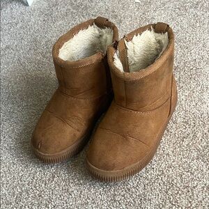 Tan Boots with Faux Fur Lining 7 cat and jack